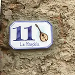 La Mandola *