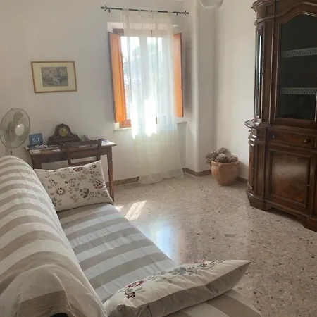 La Mandola Apartment *